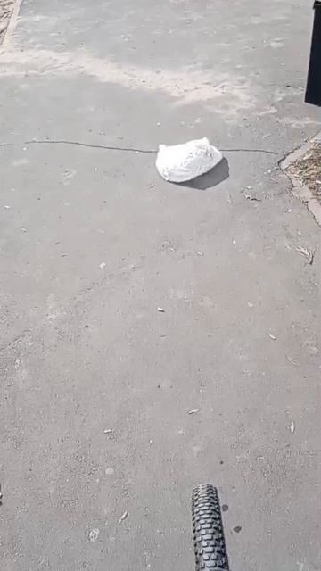 В сумке есть разъём для наушников