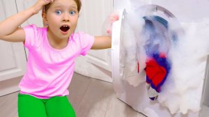 Милана шумит и мешает папе | Правила поведения для детей