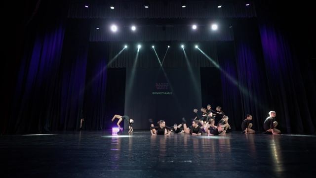 1.Фристайл — Сломанный механизм Эстрадный танец 9-11 лет