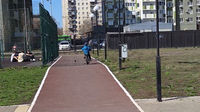 Оренбург  пр-д Нижний, улица А Прохоренко,  памятник Герою России А. Прохоренко,   7.04.26.