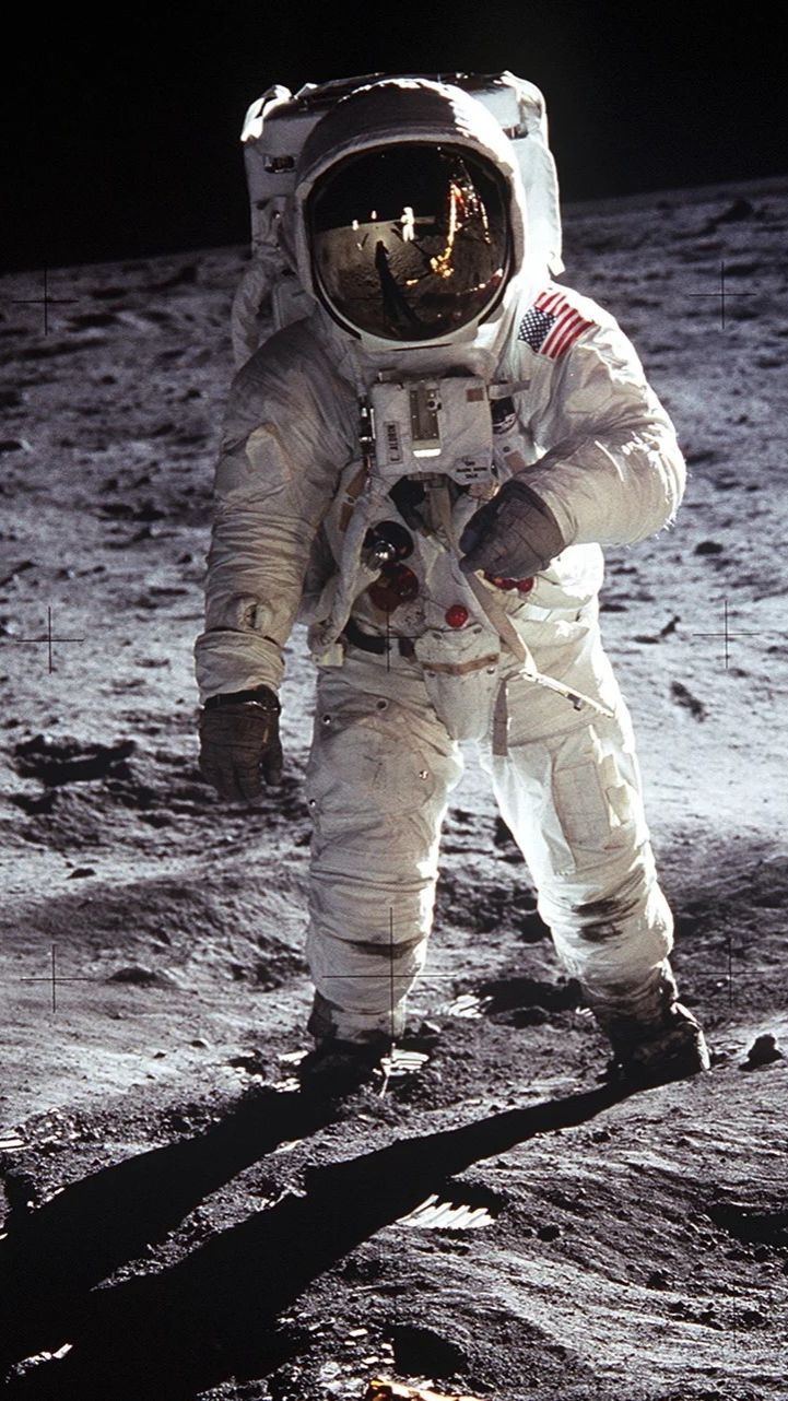 Восстановленная запись лунного похода «Аполлона-11» — оригинальное видео — «Прогулка по Луне»