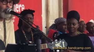 КЕНИЙСКИЙ БЛЮЗ. BUSKER gets FUNKY...