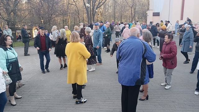 Детство..... 05.04.26 Гомель парк Луначарского 🥰💫