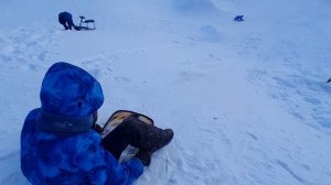 Типичное катание на горке ЗИМОЙ