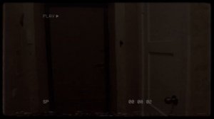 Кто НОЧЬЮ в дверь СТУЧИТ?! | Страшные истории