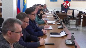 «Урны нет – бросают на пол»