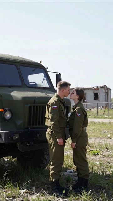 Любовь на службе: история двух солдат #любовь #армия #счастье