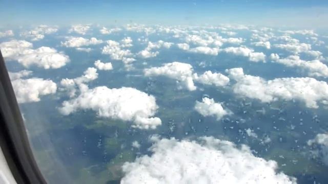 Красивый вид из самолета//Мы летим в небе//идущая за мечтой