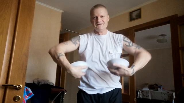 Гимнастика с чашками