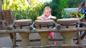 Настя встречает Принцесс и едет на Сафари в зоопарк