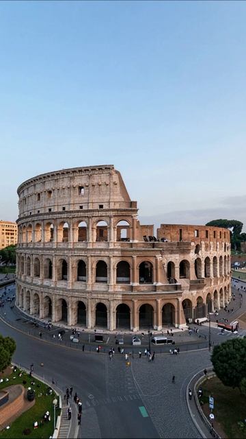 Колизей в Риме: история и архитектура #Колизей #Рим #Путешествия