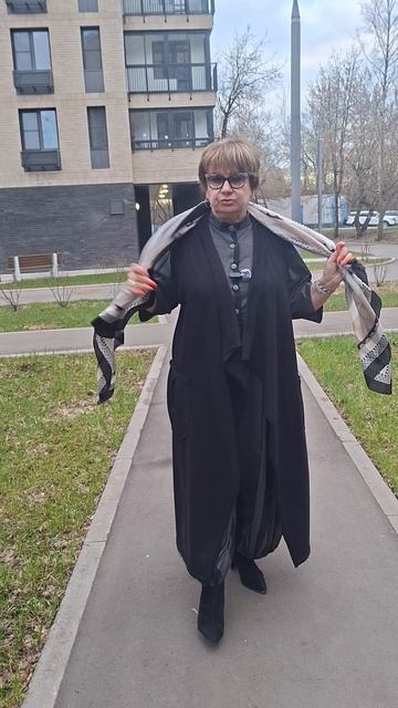 Модная жилетка