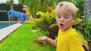 Крис против динозавров