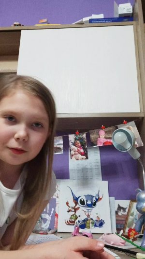 уборка и перестановка на столе