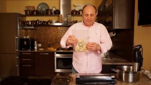 Самая НЕЖНАЯ КУРИНАЯ ГРУДКА в соусе Бешамель! Рецепт от Лазерсона