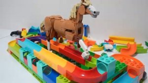 Залипательное видео для детей. Играем со слоником и с конструктором изучаем все.#дети#видеодлядетей