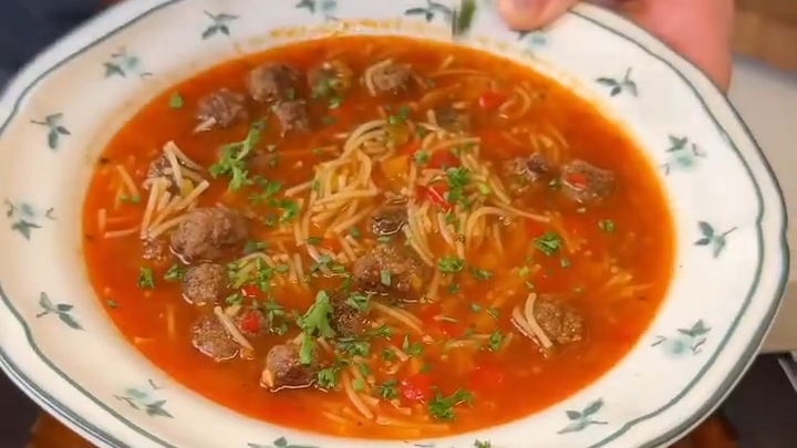 СУПЧИК с вермишелью в сковороде...🍲🍜😋