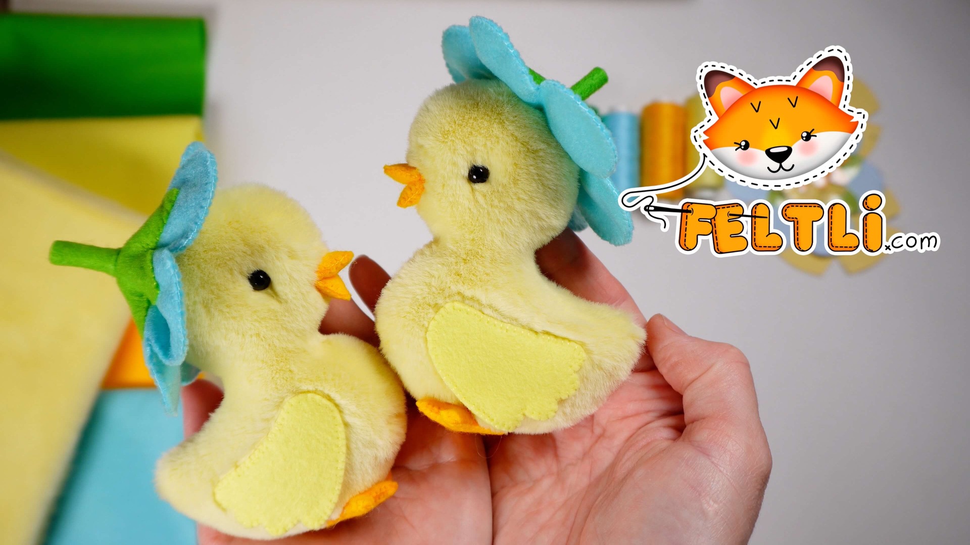 Мастер-класс Цыпленок с цветком своими руками / Как сшить цыпленка из ткани своими руками