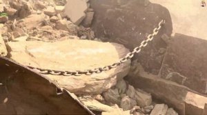 Строительство, дробление щебёнки