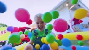 Крис и Майкл играют в автосервис