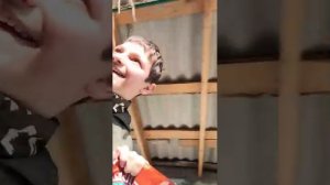 разговариваем с подругой все вместе -_-