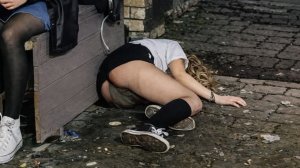 Настоящие улицы бездомной Америки. Кенсингтон авеню, Филадельфия. США