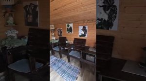 Пока Катя спит, бегу в магазин за колбасой