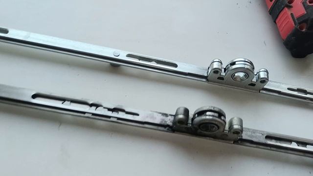 Ремонт фурнитуры и замена редуктора на пластиковом окне Vorne