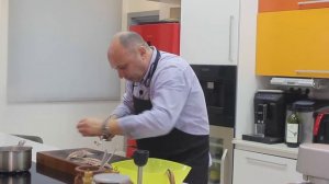 СЕЛЁДКА в ВИННОМ маринаде и правильная разделка сельди | ИНГАЛЯЦИИ вином