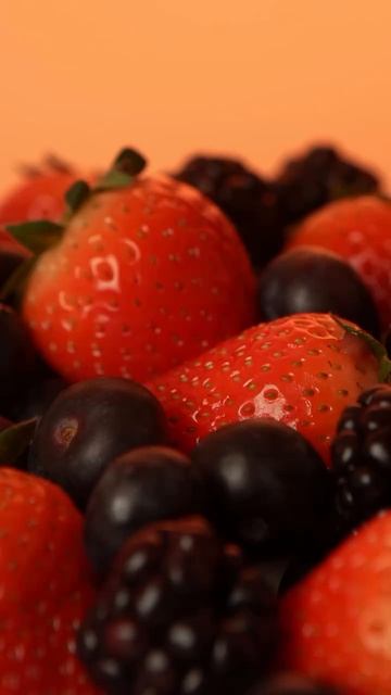 Сначала сочный ягодный вкус 🫐🍓