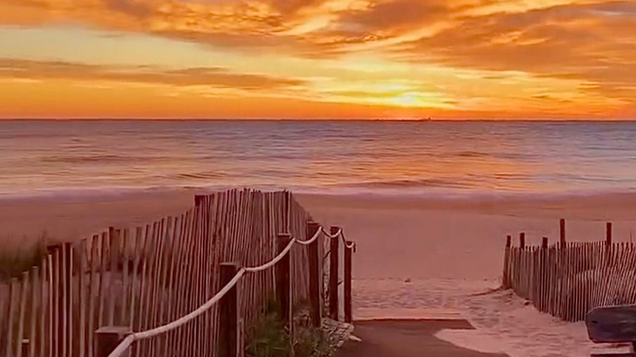 Soft Wind from Andalusia (Oud & Guitar  Chillout Style) - Fratello Sounds - Firat Tabak