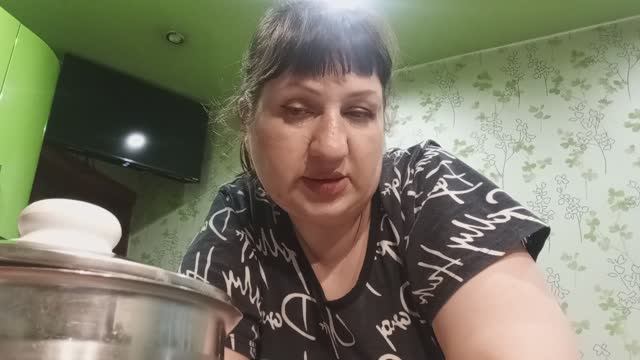 ВЛОГ // ПОКУПКИ К ПАСХЕ / НА УЖИН КАРТОШКА С СЕЛЁДКОЙ И ЛУКОМ))