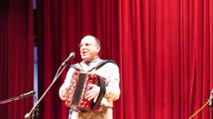 Люба тонкая лоза