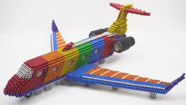 Мультики для детей и малышей. Собираем самолёт из магнитных шариков . Интересный детский мультик