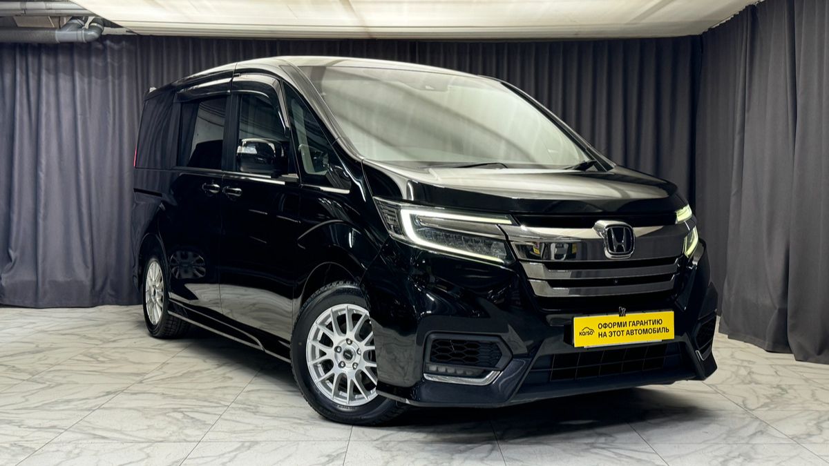 Обзор Honda Stepwgn 2018 года