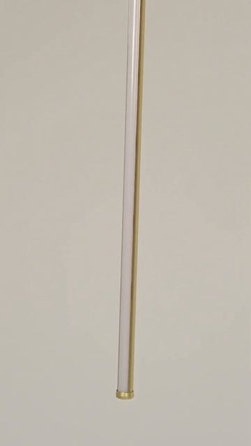 Минимализм + золото = идеальный интерьер #светильник #освещение #интерьер #дизайнинтерьера