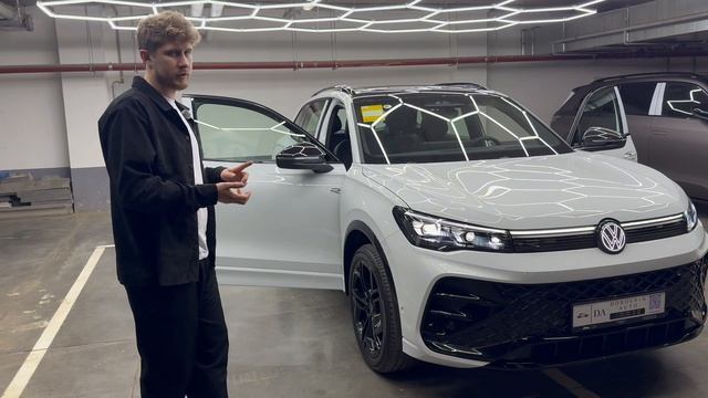 Белая акула на парковке: Tiguan L 2026 R-Line Premium