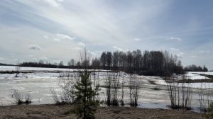 Участок у водоёма