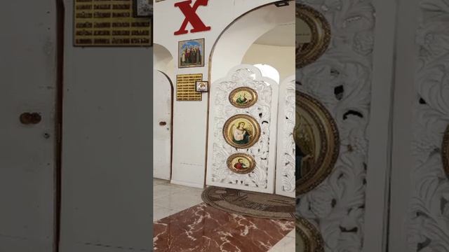 Божественная служба в храме Святой Троицы