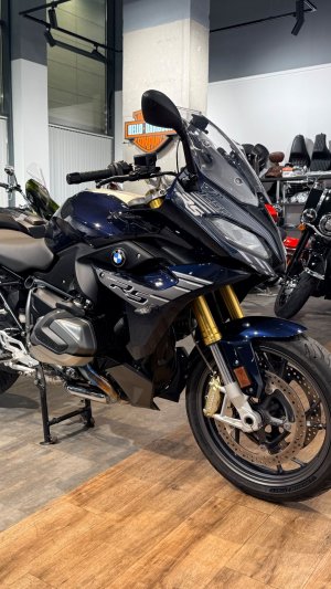 2021 BMW R1250RS Exclusive Imperial Blue 29K (VIN *WB10*7031)