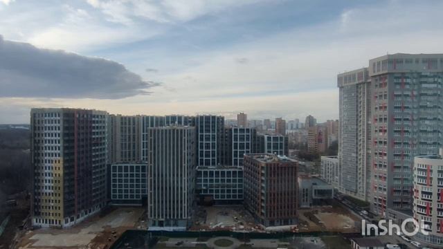 Работаю через день как белка в колесе.