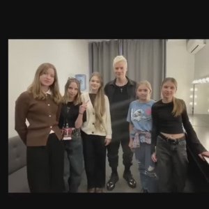 Соцсети... от поклонников... С благодарностью...