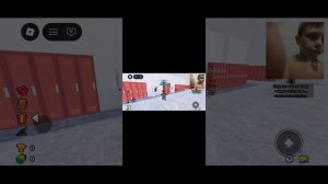 я играю в роблокс мой ник capybara135011 приму от всех