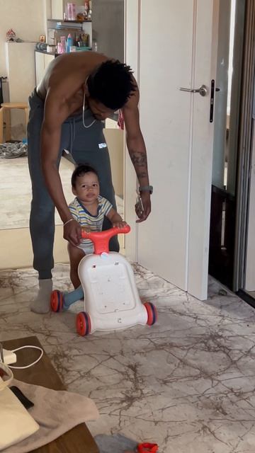 Как папа проводит время с детьми