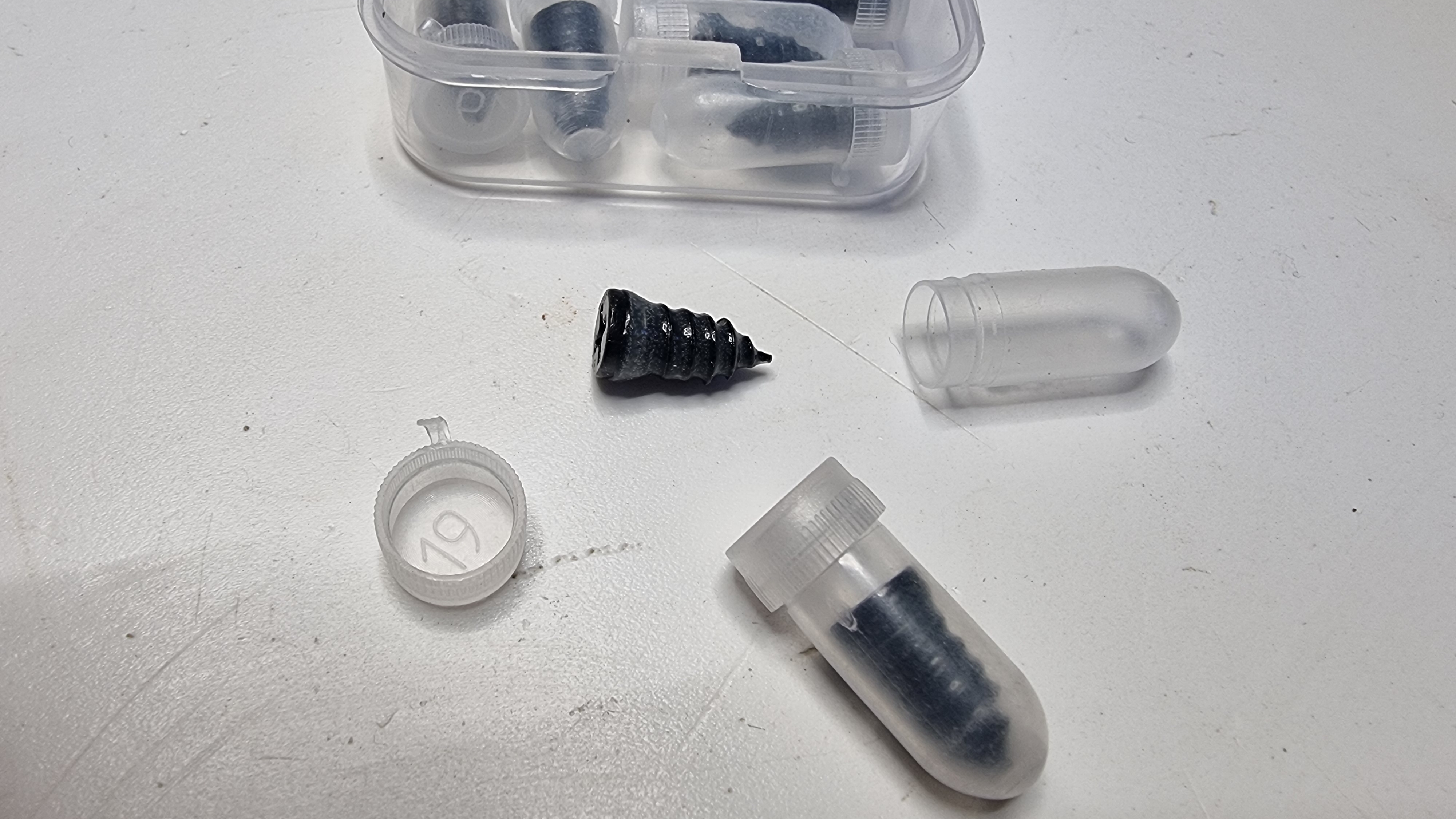 Ремонт шин саморезами.