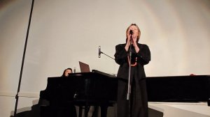 Анна Сеничева - "Заживо" музыка и исполнение Ирины Бархатовой