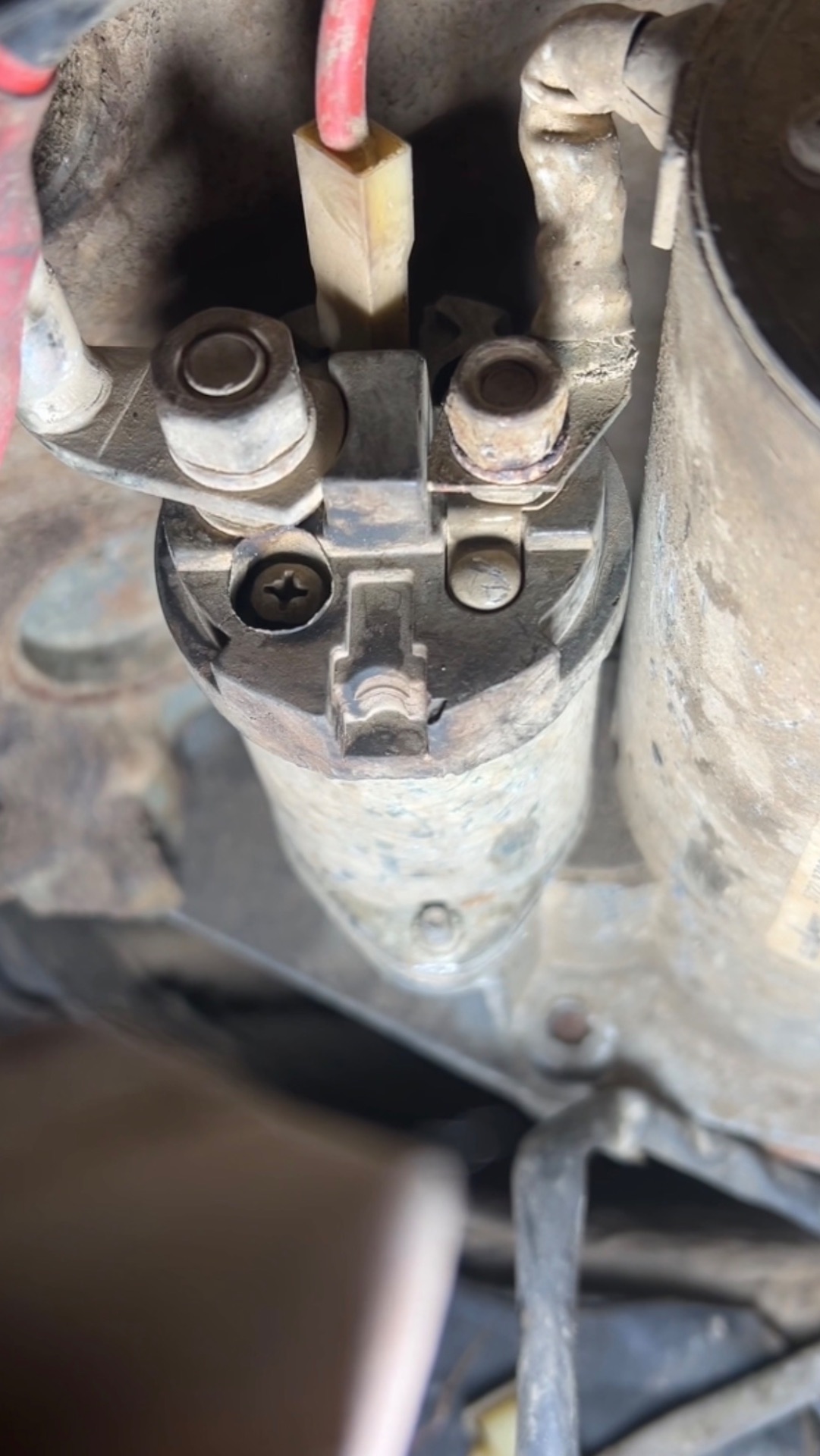 Машина не заводится но ошибку не показывает, Нива Шевроляне не заводится но втягивающее срабатывает