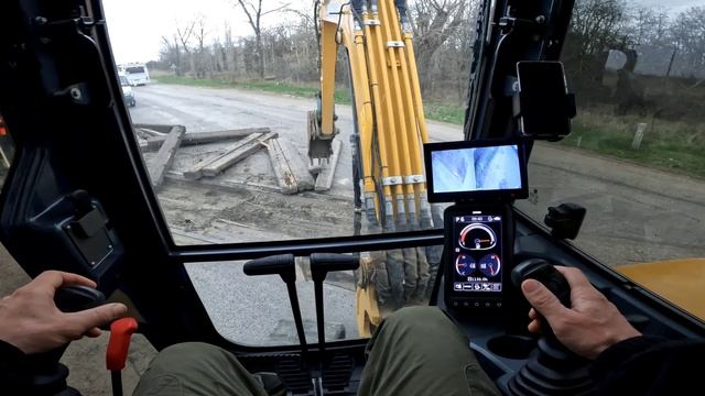 Работа на ЖД переезде. Мини экскаватор  XCMG XE55U