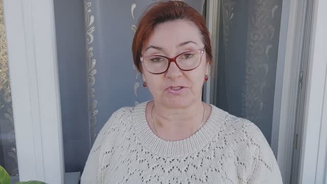 Проверяю весенний вязаный гардероб. (Из архива).