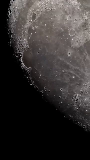 На обратной стороне луны